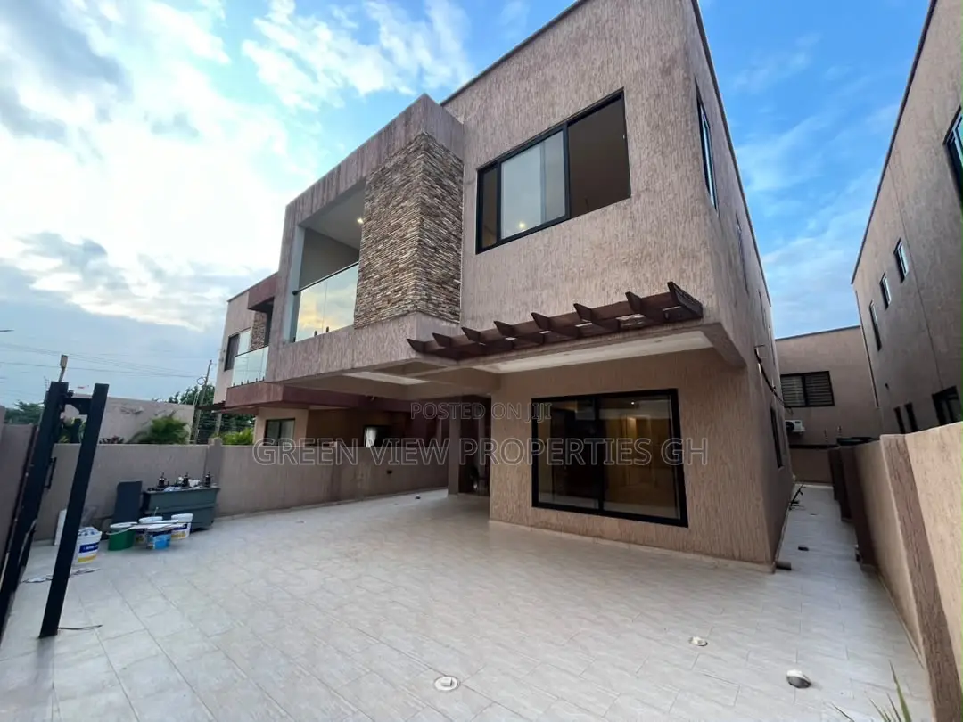 3bdrm Duplex in Oyarifa for rent in Oyarifa