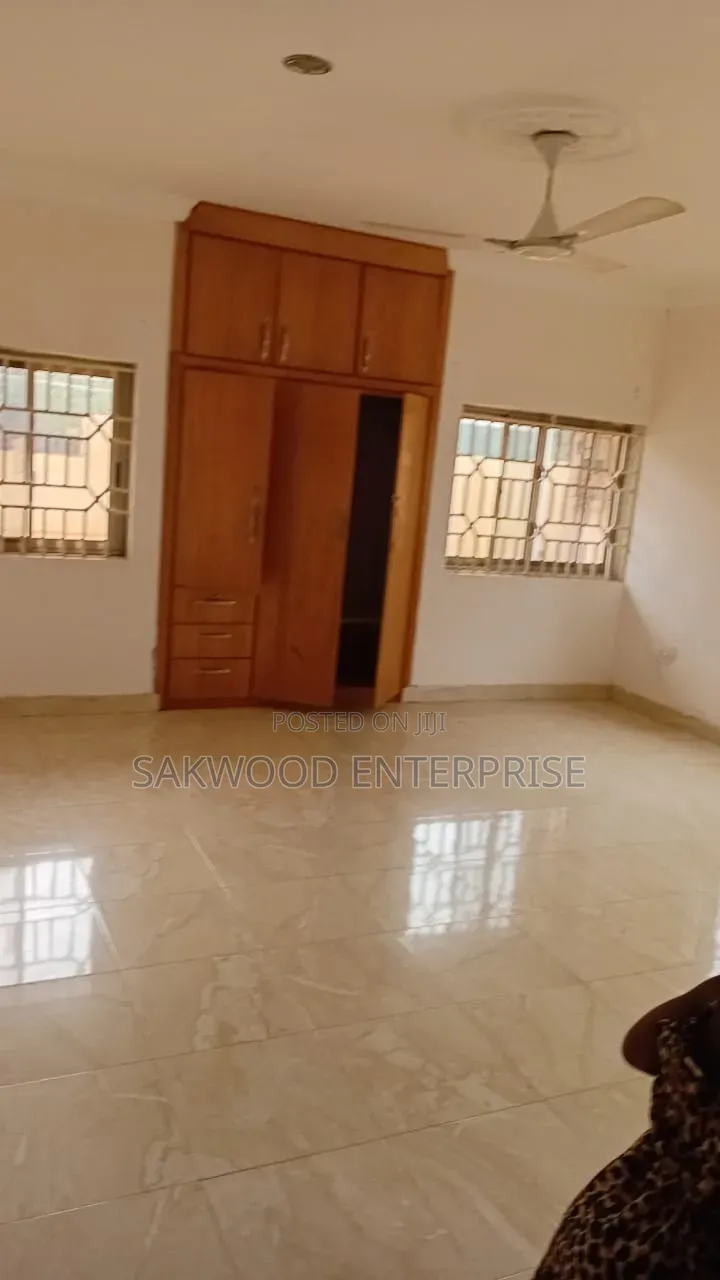 3bdrm House in Sakwood Enterprise, Oyibi for rent in Oyibi