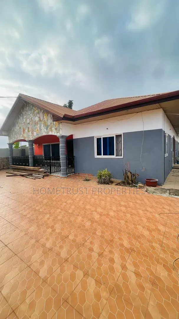 4bdrm House in Pokuase Afiaman for rent in Pokuase