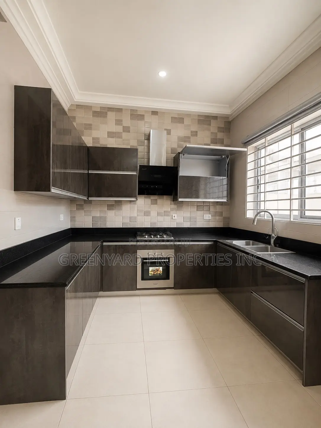 3bdrm House in A&C Mall, East Legon for rent in East Legon