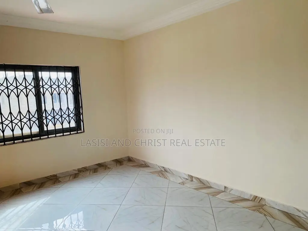 2bdrm Apartment in Lasisi And Christ, Ablekuma for rent in Ablekuma