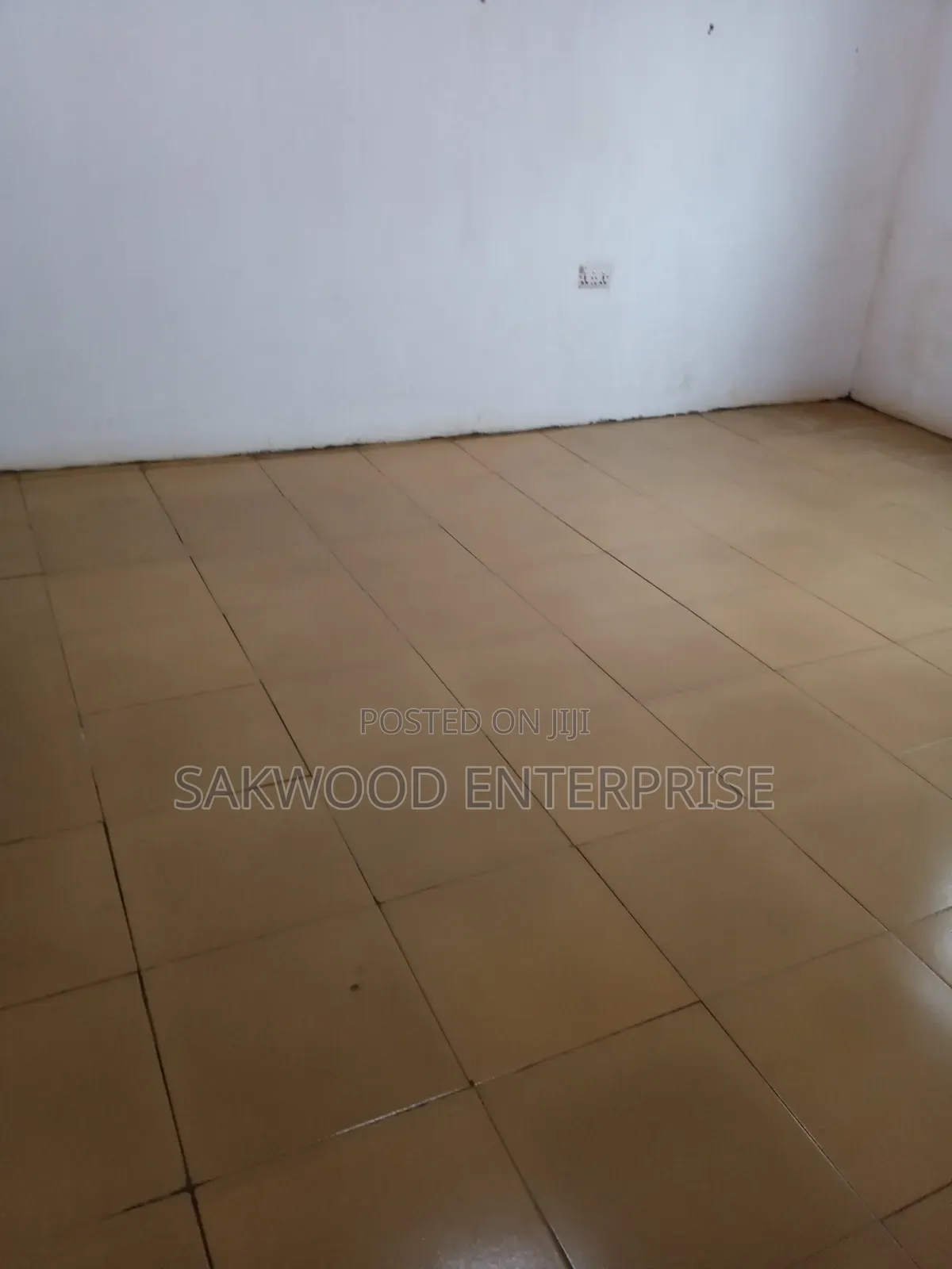 1bdrm Apartment in Sakwood Enterprise, Danfa for rent in Danfa