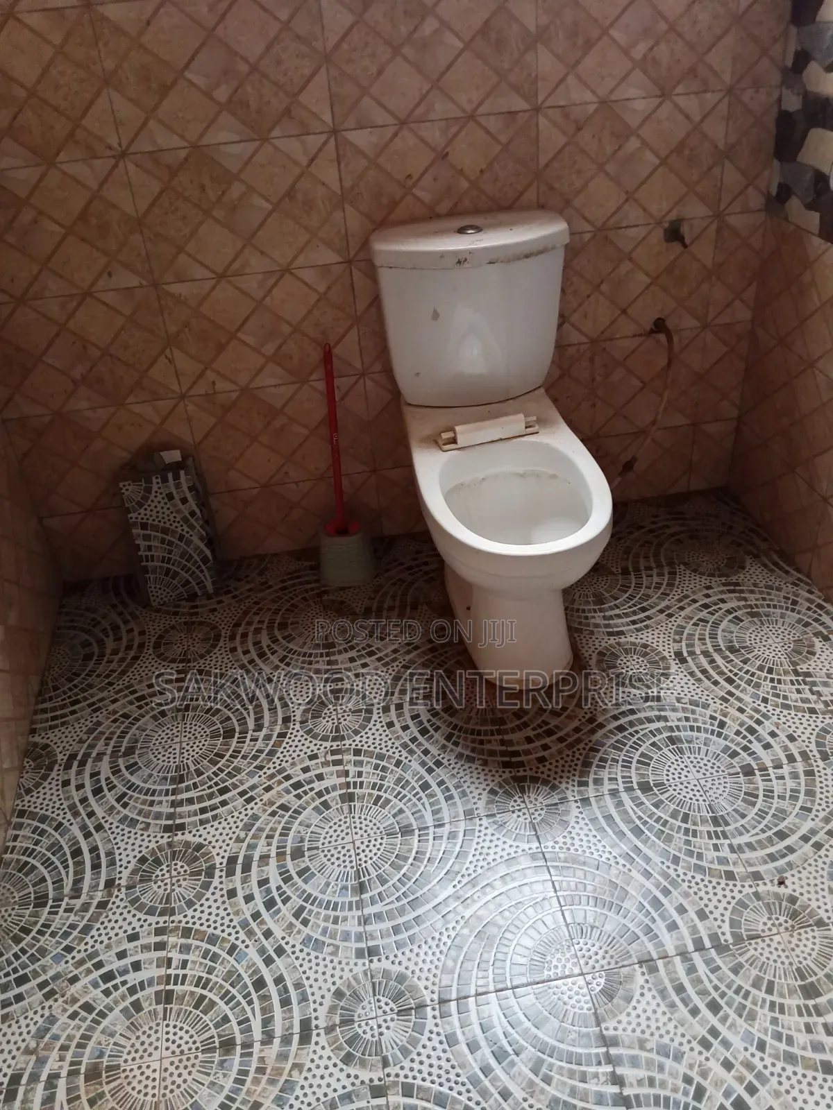 1bdrm Apartment in Sakwood Enterprise, Danfa for rent in Danfa