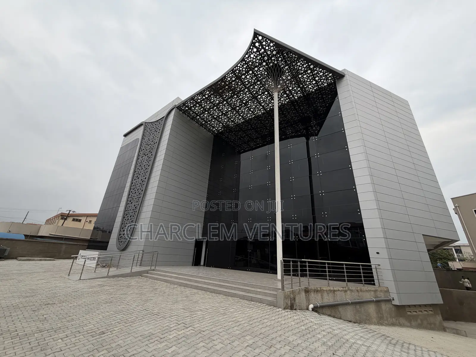 Prime Commercial Space for Rent in Dzorwulu
