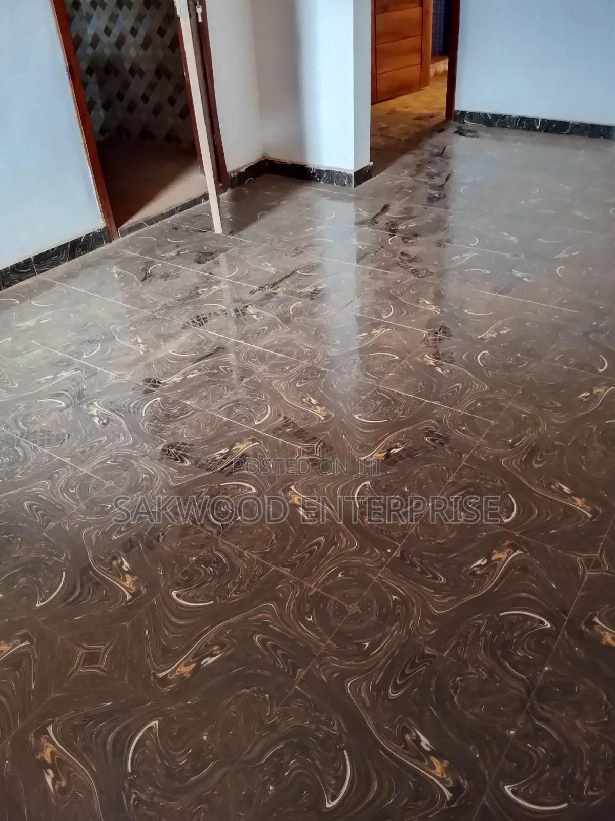 1bdrm Apartment in Sakwood Enterprise, Market for rent in Market