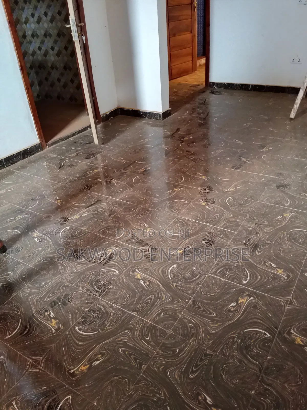 1bdrm Apartment in Sakwood Enterprise, Market for rent in Market