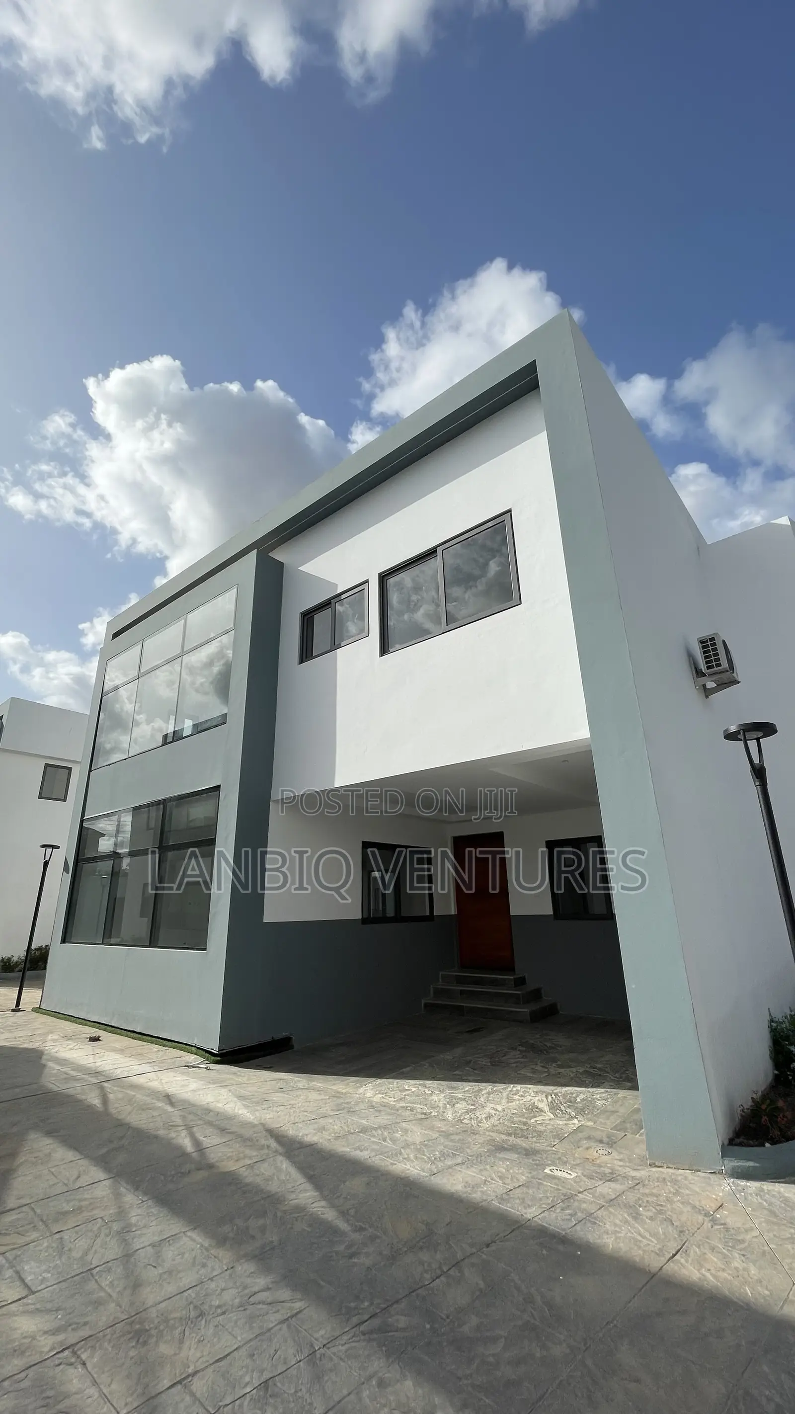 3bdrm Townhouse / Terrace in East Legon for rent in East Legon