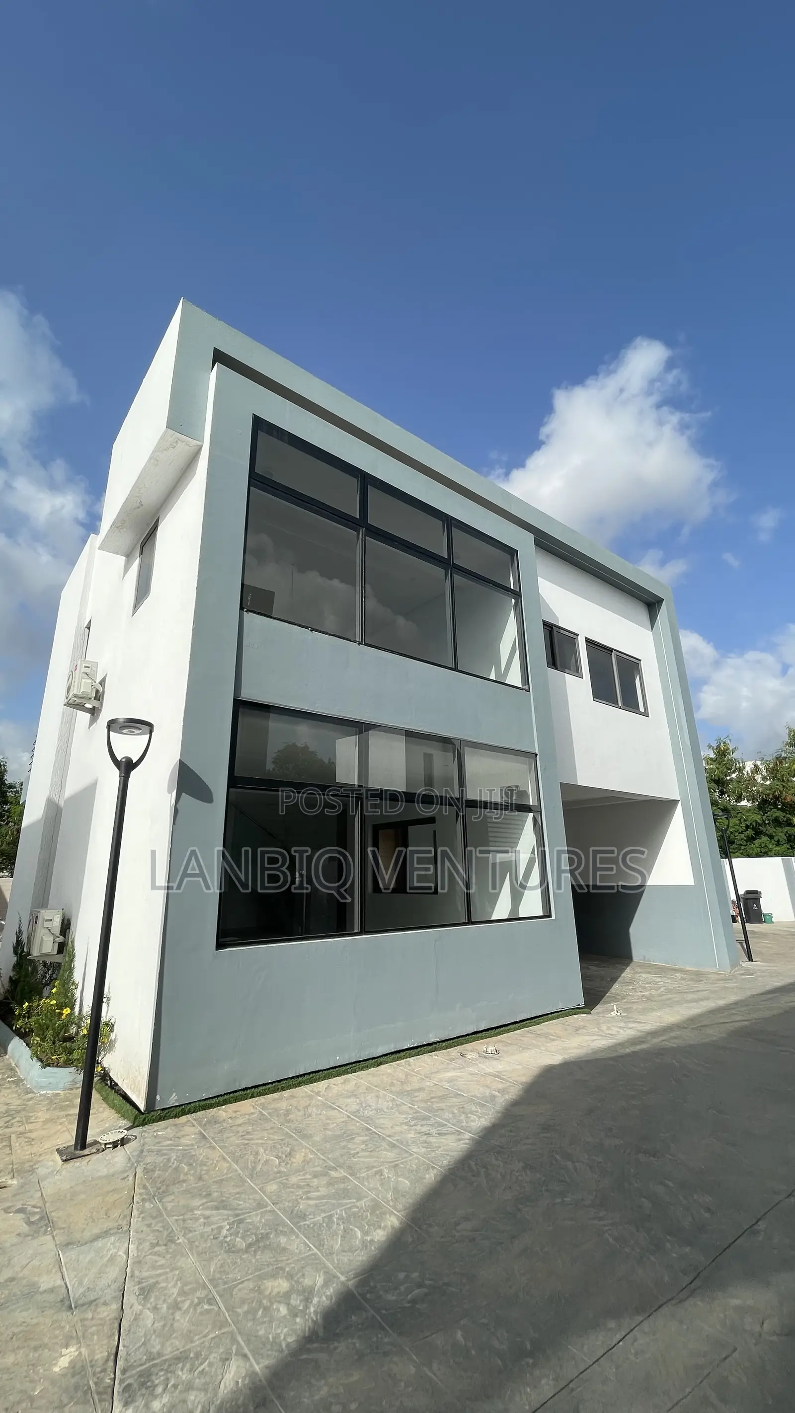 3bdrm Townhouse / Terrace in East Legon for rent in East Legon