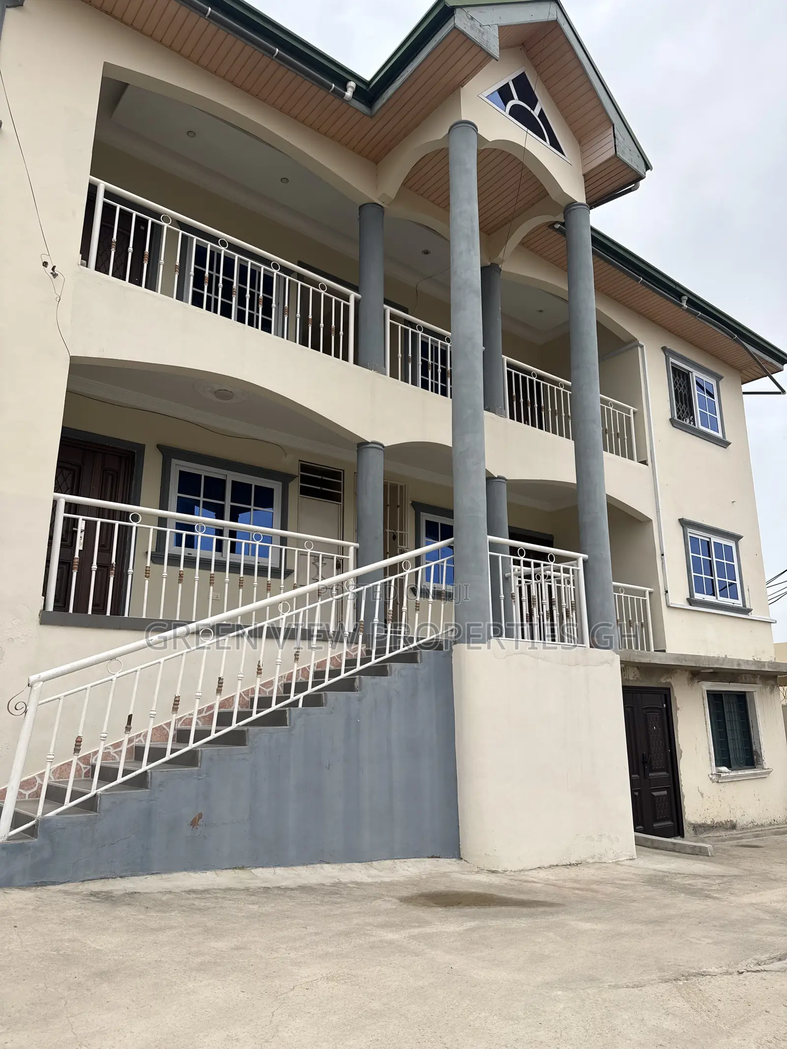 2bdrm Apartment in West Hills Mall Area for rent in West Hills Mall Area