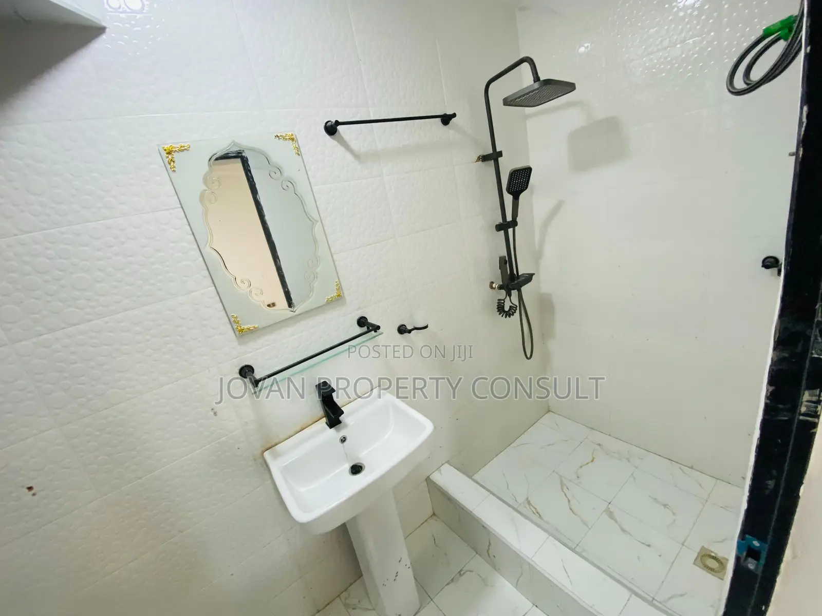 2bdrm Apartment in West Land for rent in West Legon