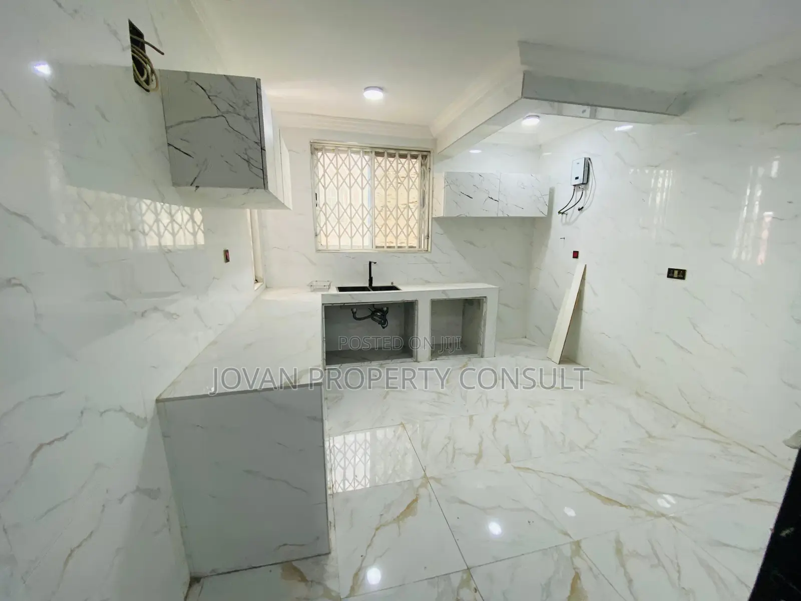 2bdrm Apartment in West Land for rent in West Legon