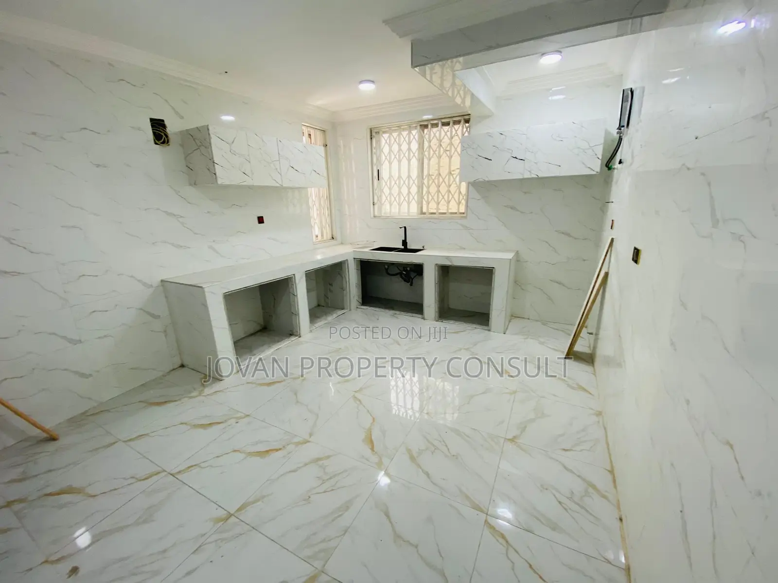 2bdrm Apartment in West Land for rent in West Legon