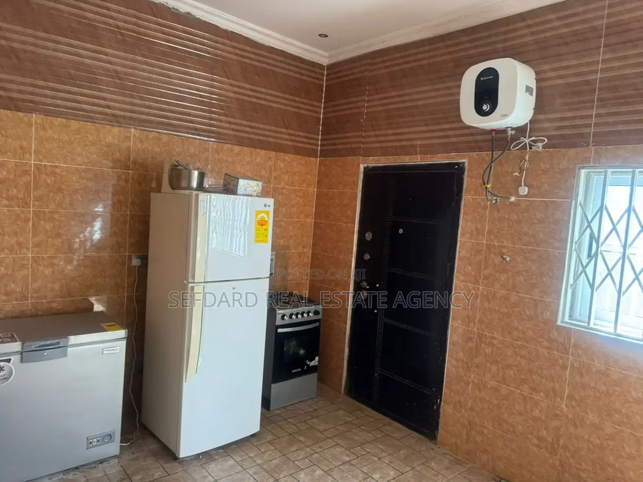 5bdrm House in Sefdard Properties, Ablekuma for sale in Ablekuma