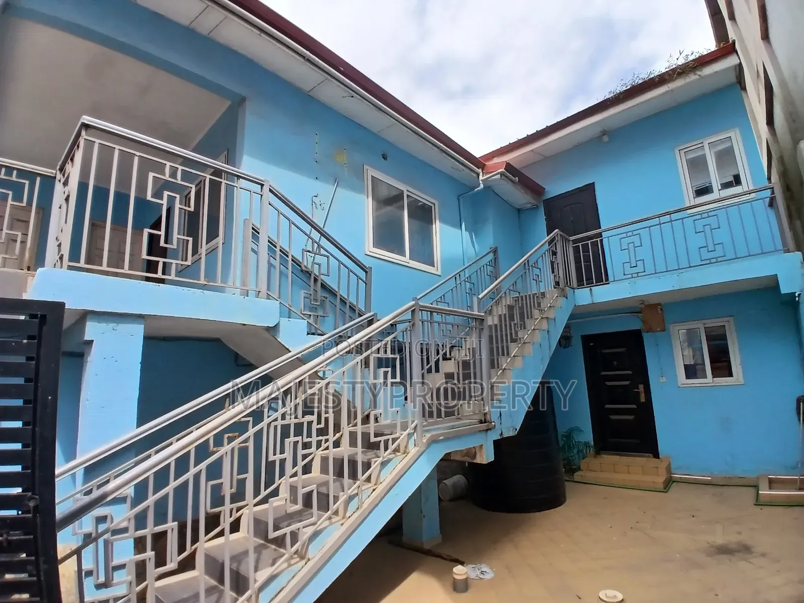 1bdrm Apartment in Batsona, Baatsona Total for sale in Baatsona Total