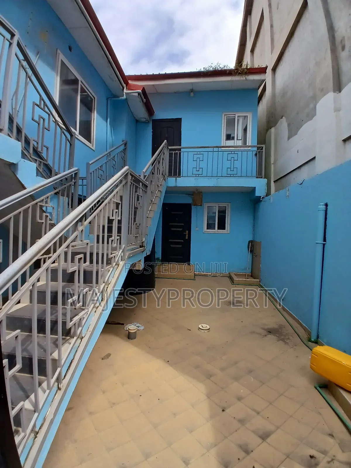 1bdrm Apartment in Batsona, Baatsona Total for sale in Baatsona Total