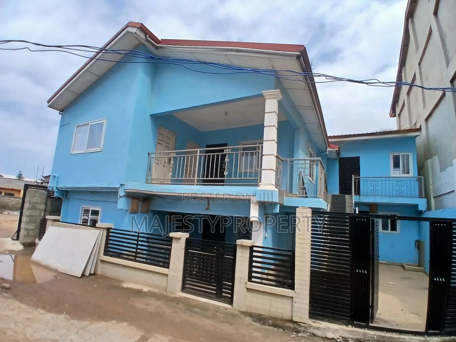 1bdrm Apartment in Batsona, Baatsona Total for sale in Baatsona Total