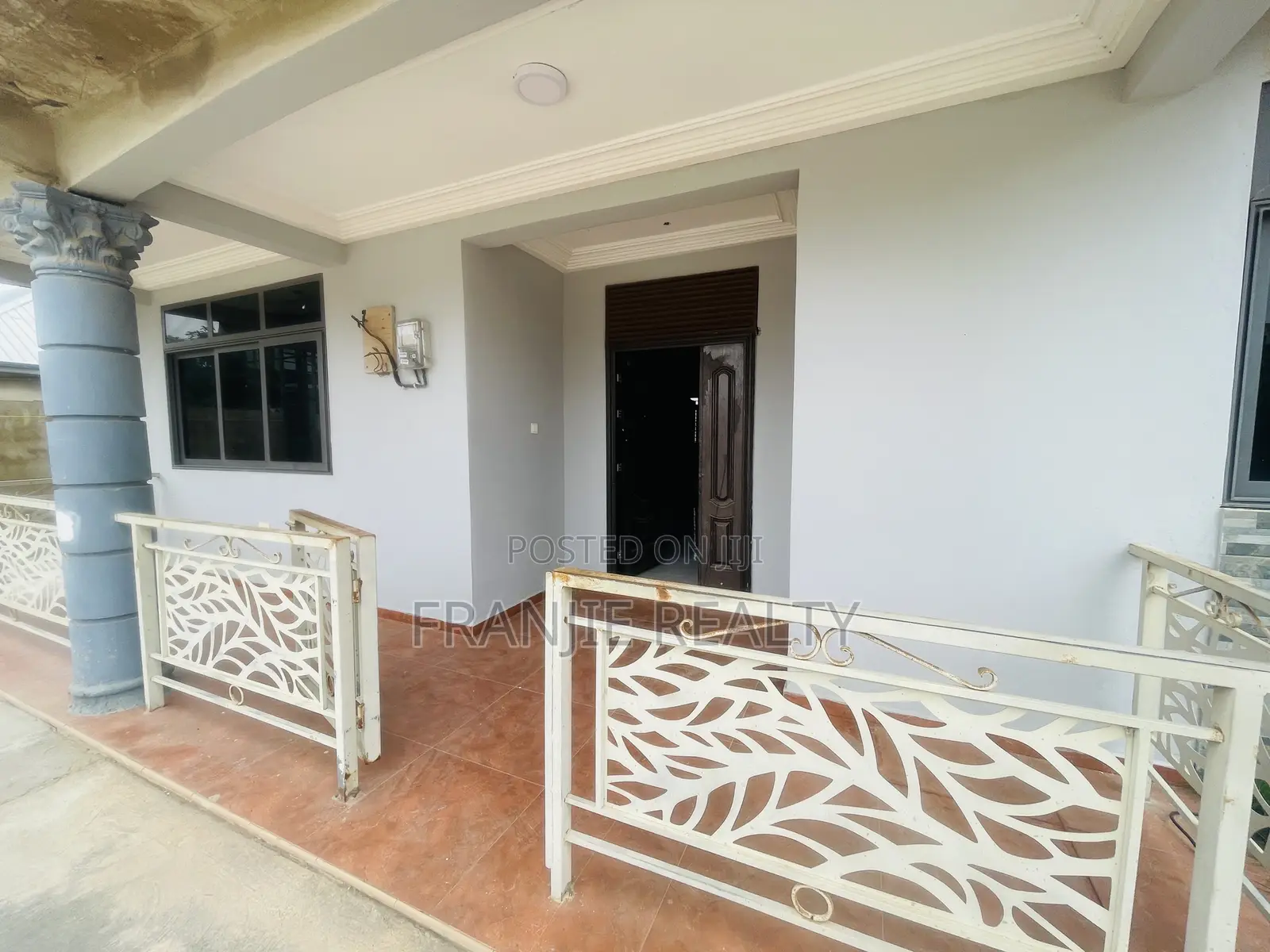 3bdrm Apartment in Franjie Realty, Kasoa for rent in Kasoa