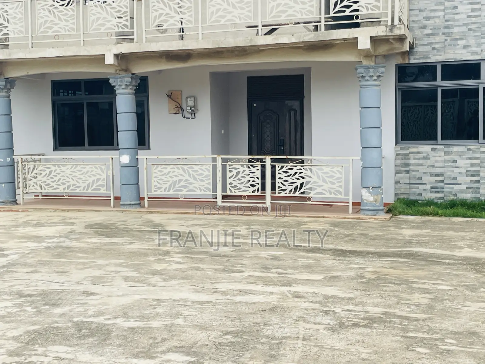 3bdrm Apartment in Franjie Realty, Kasoa for rent in Kasoa