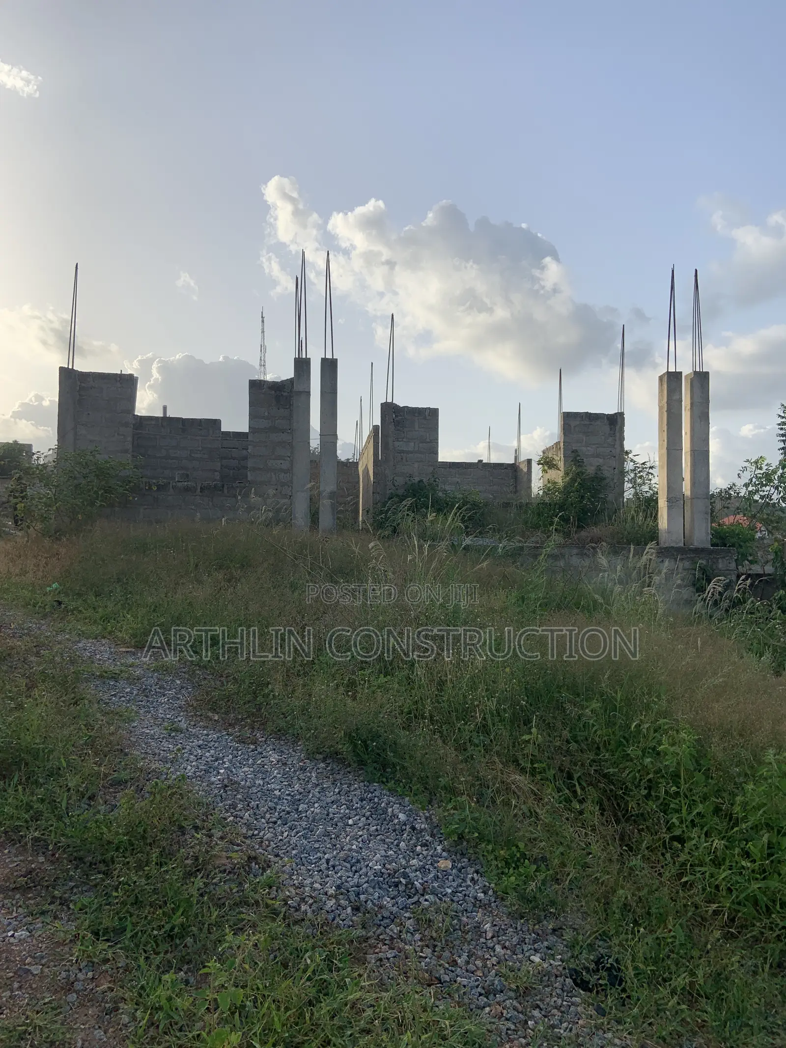 4bdrm Apartment in Boi for sale in Boi