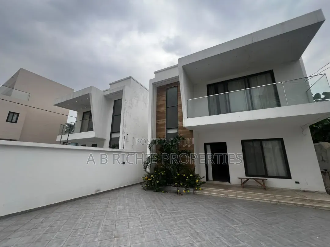 4bdrm House in Ab Richie Properties, A&C Mall Area for rent in A&C Mall Area
