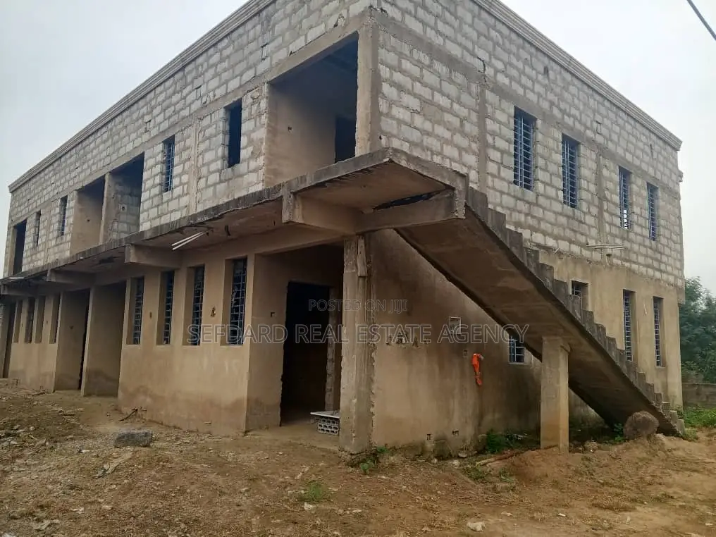 8bdrm Apartment in Sefdard Properties, Pokuase for sale in Pokuase