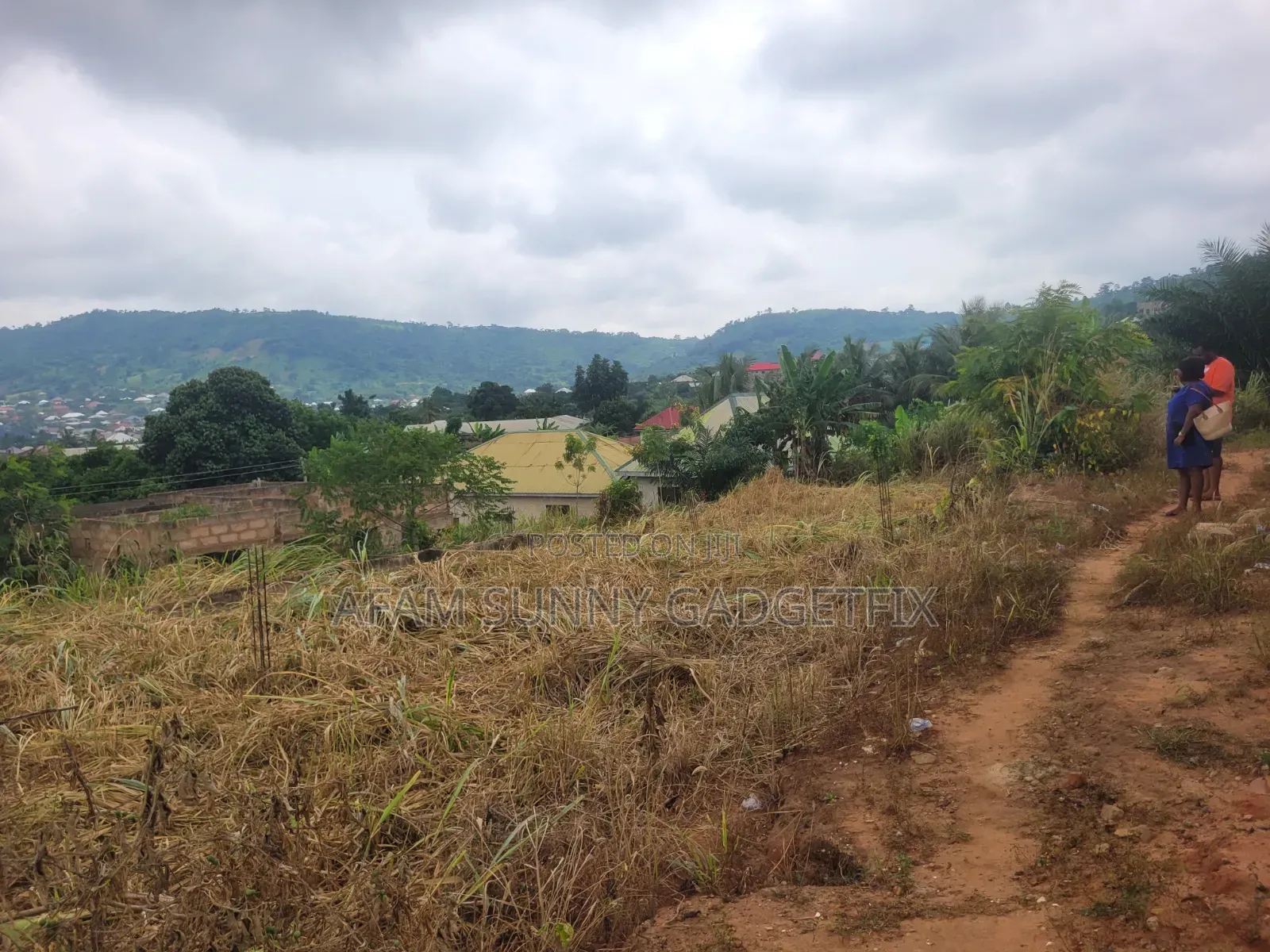 Plots of Land With 3bed Room Foundation Building and Houses for Sale. in New-Juaben Municipal