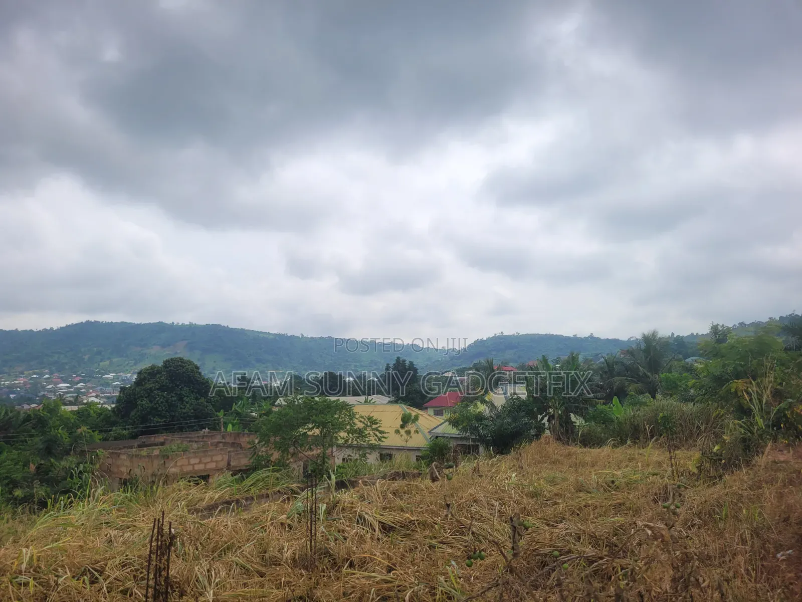 Plots of Land With 3bed Room Foundation Building and Houses for Sale. in New-Juaben Municipal