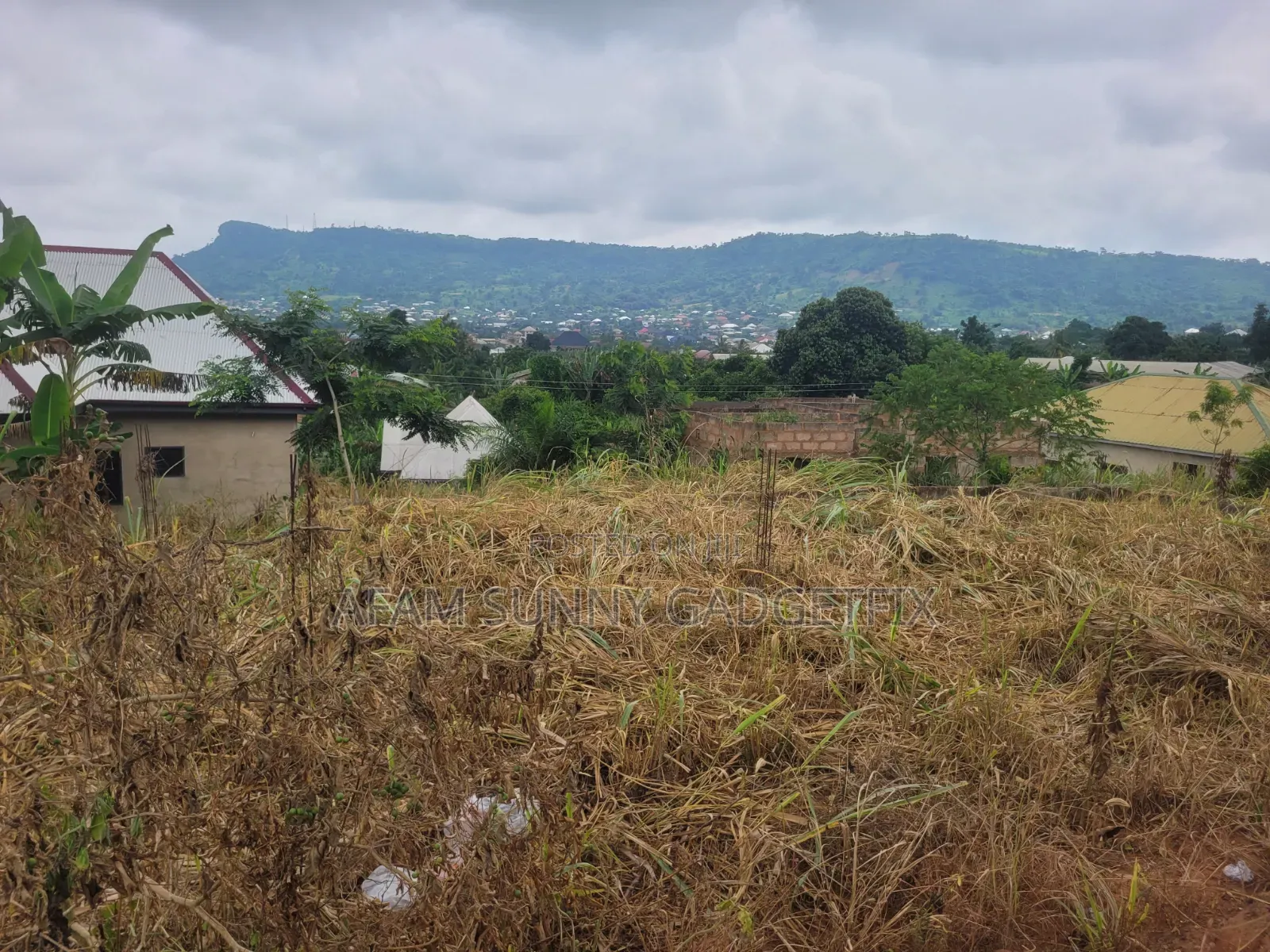 Plots of Land With 3bed Room Foundation Building and Houses for Sale. in New-Juaben Municipal