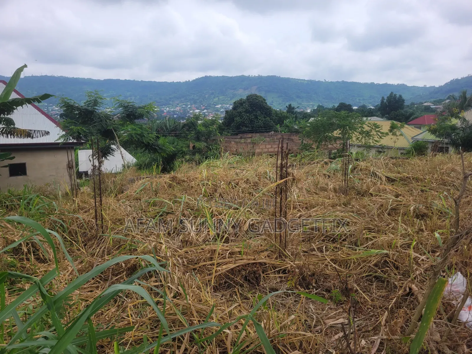 Plots of Land With 3bed Room Foundation Building and Houses for Sale. in New-Juaben Municipal
