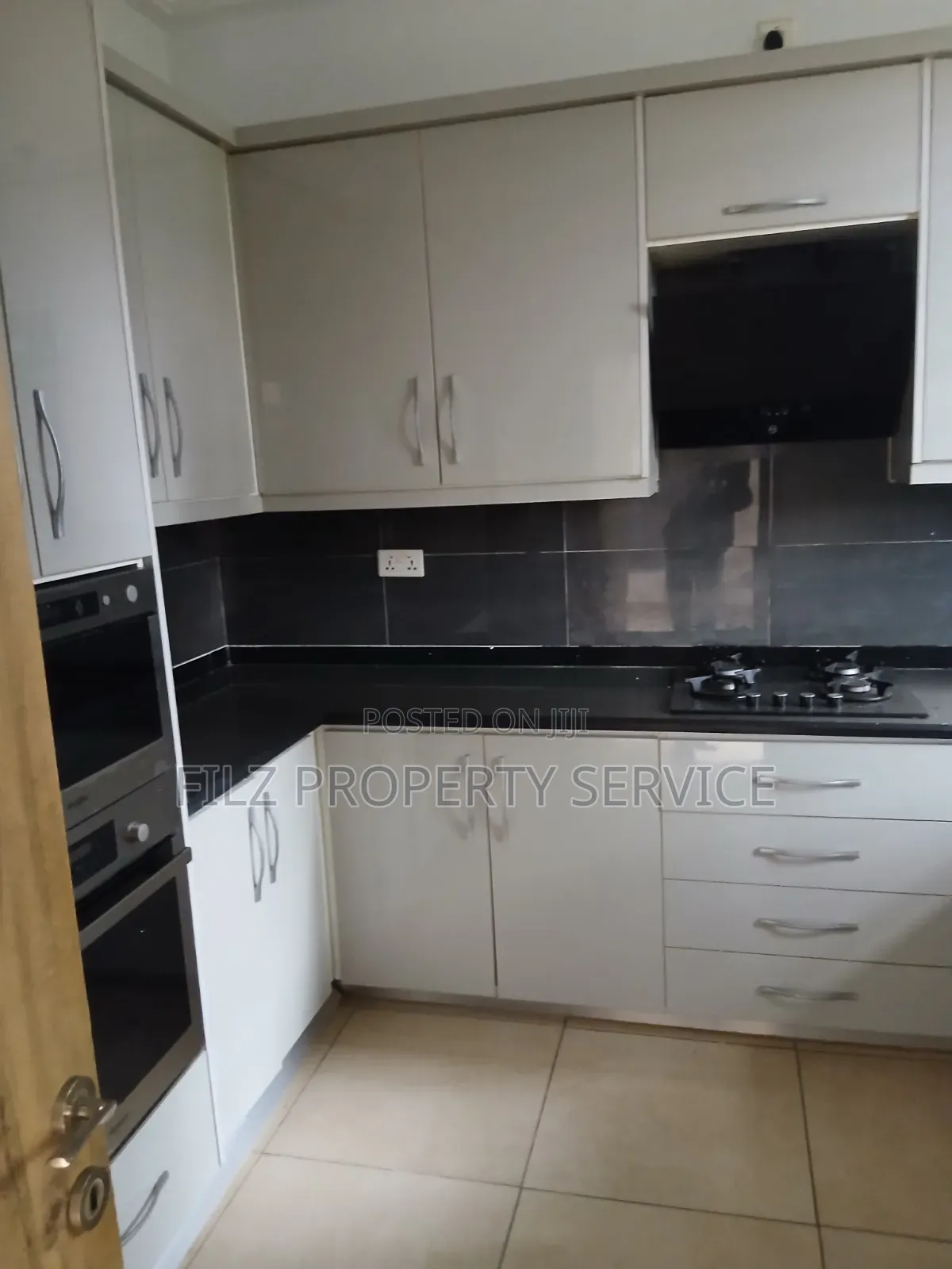 3bdrm House in Coca Cola Spintex for sale in Coca Cola