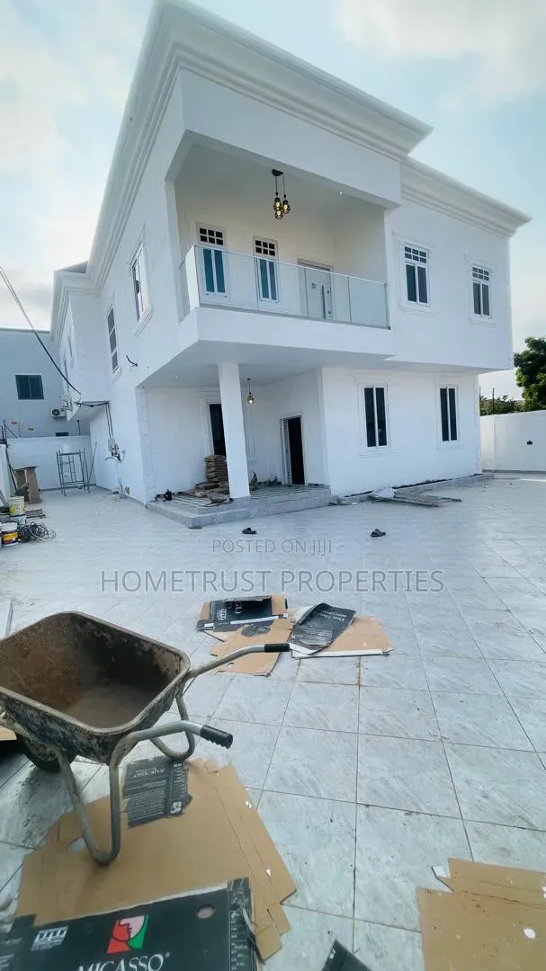 4bdrm Duplex in Kwabenya Acp for sale in Kwabenya