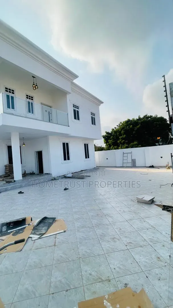 4bdrm Duplex in Kwabenya Acp for sale in Kwabenya
