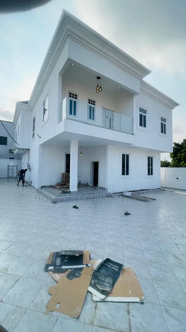 4bdrm Duplex in Kwabenya Acp for sale in Kwabenya