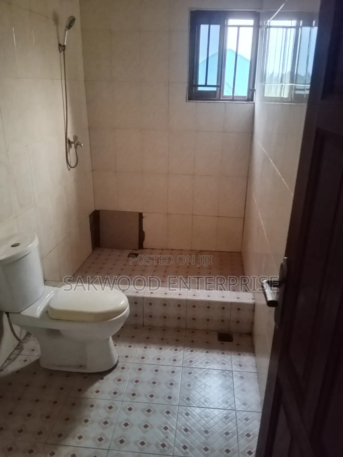 2bdrm Apartment in Sakwood Estate, Oyibi for rent in Oyibi