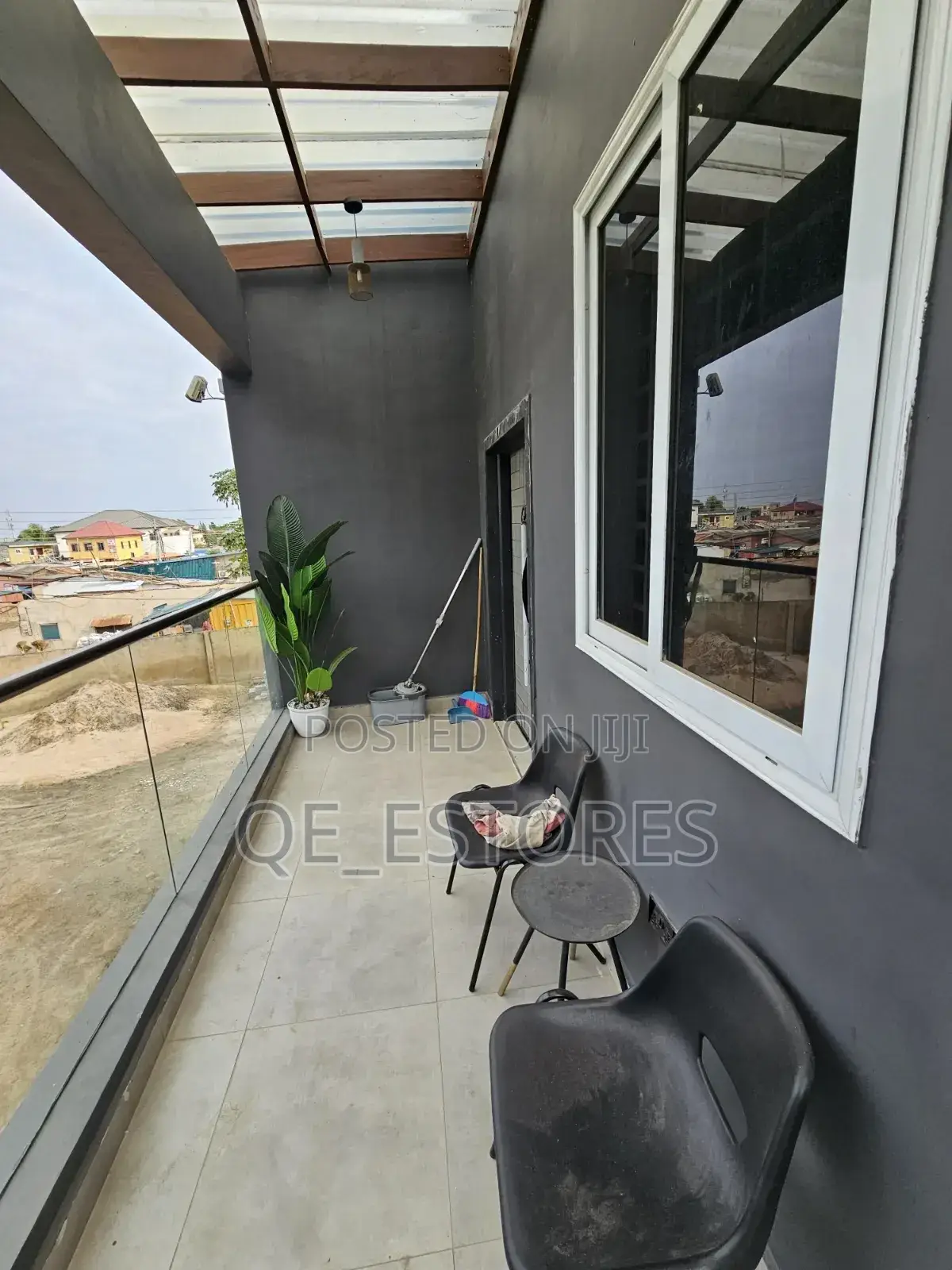 Luxury 2 -Bedroom Airbnb in Manet Junction