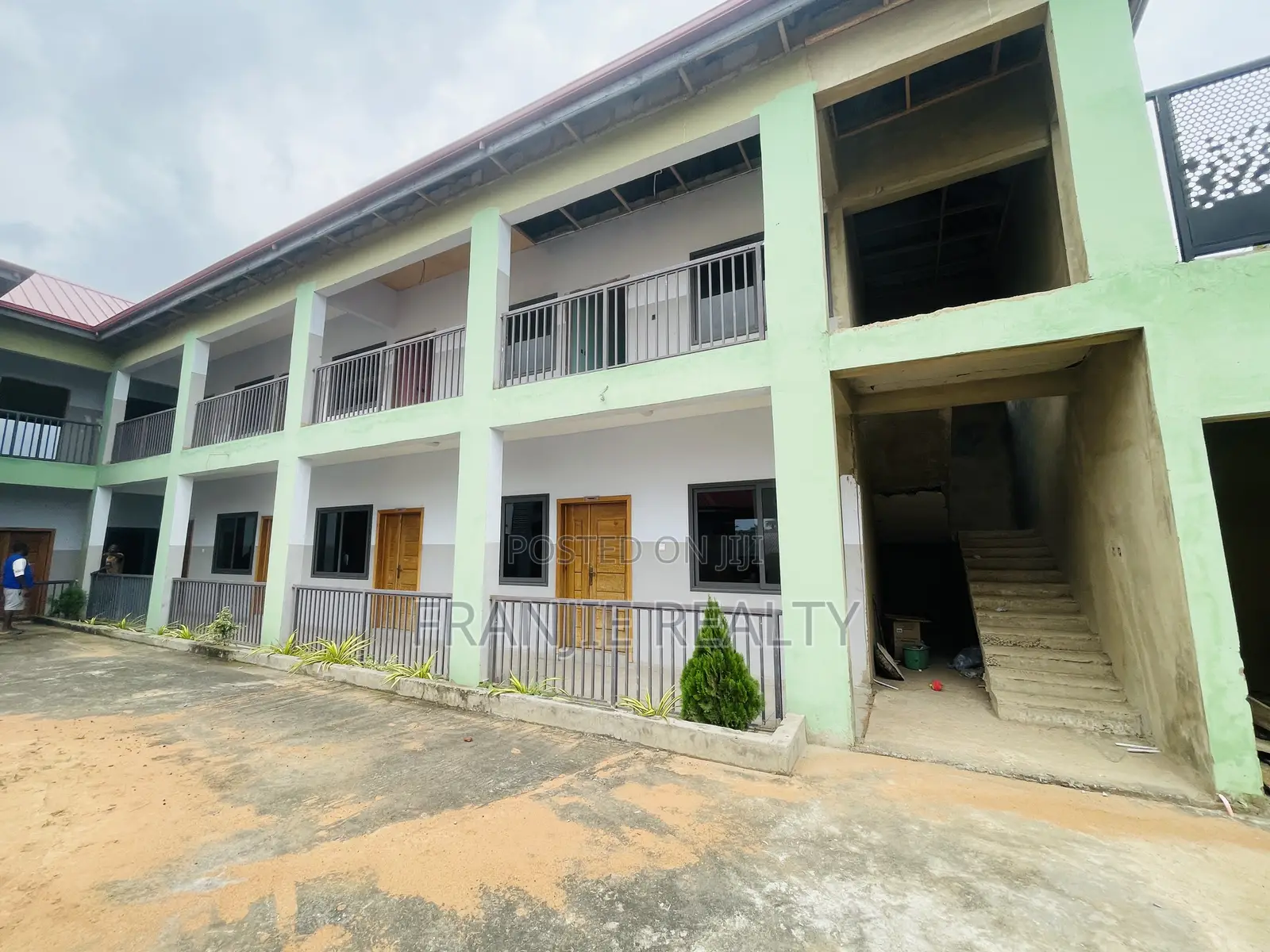 16bdrm House in Kasoa for sale in Kasoa