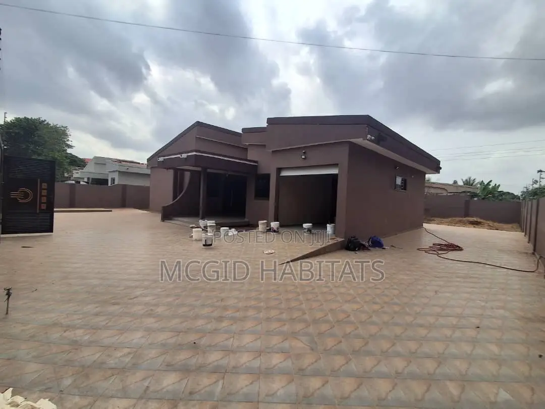 3bdrm House in Adenta for rent in Adenta