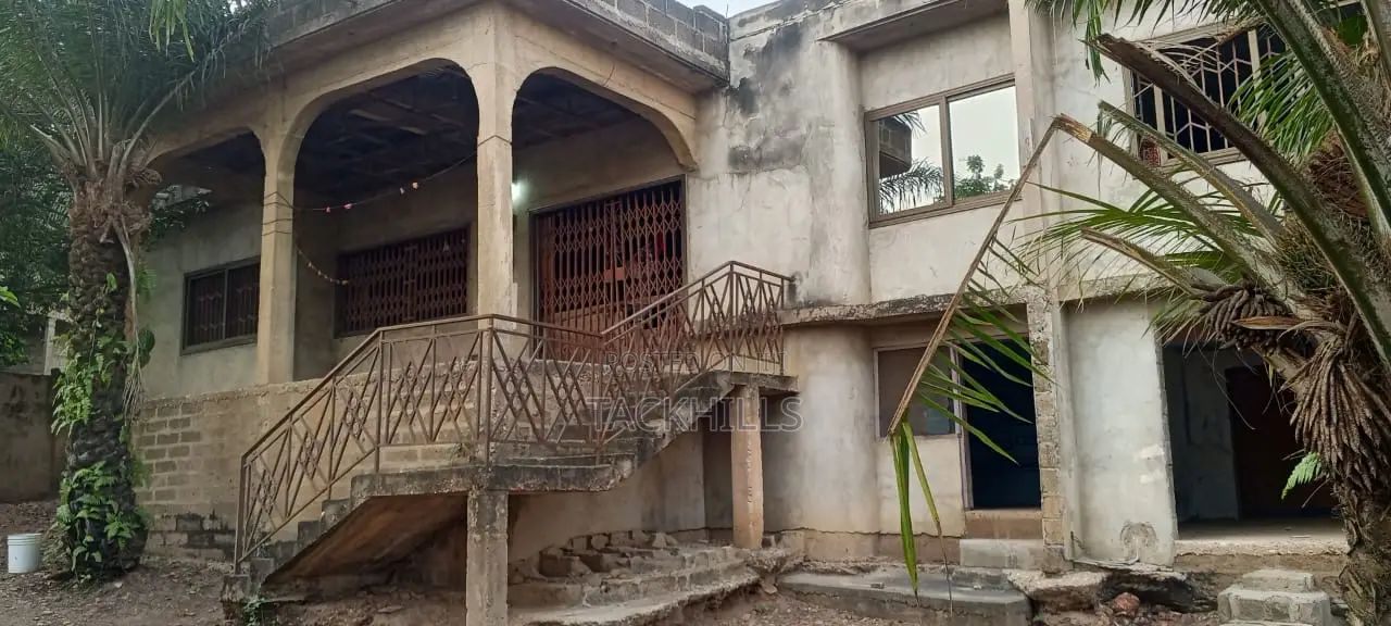 5bdrm House in Ofankor for sale in Ofankor