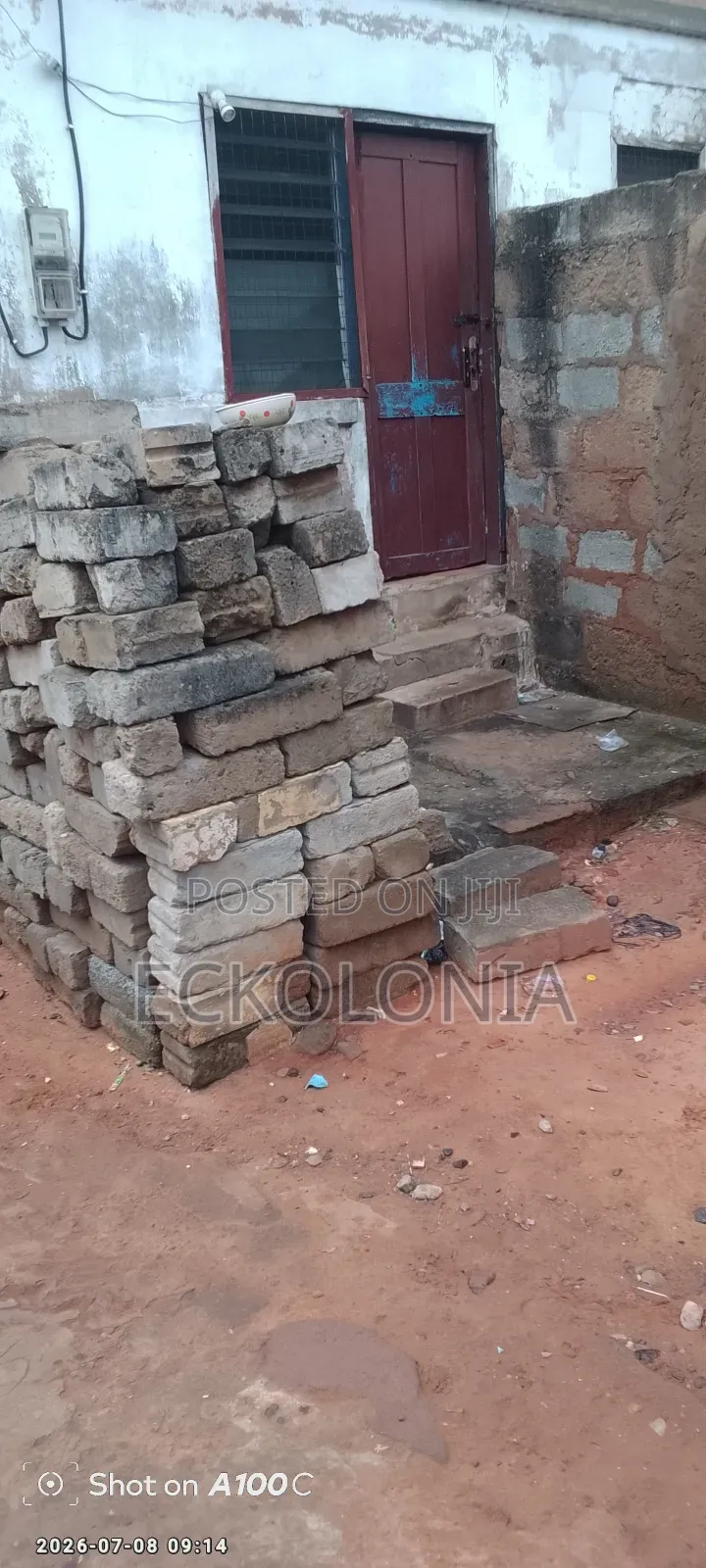 1bdrm Apartment in Eckolonia, Nungua for rent in Nungua
