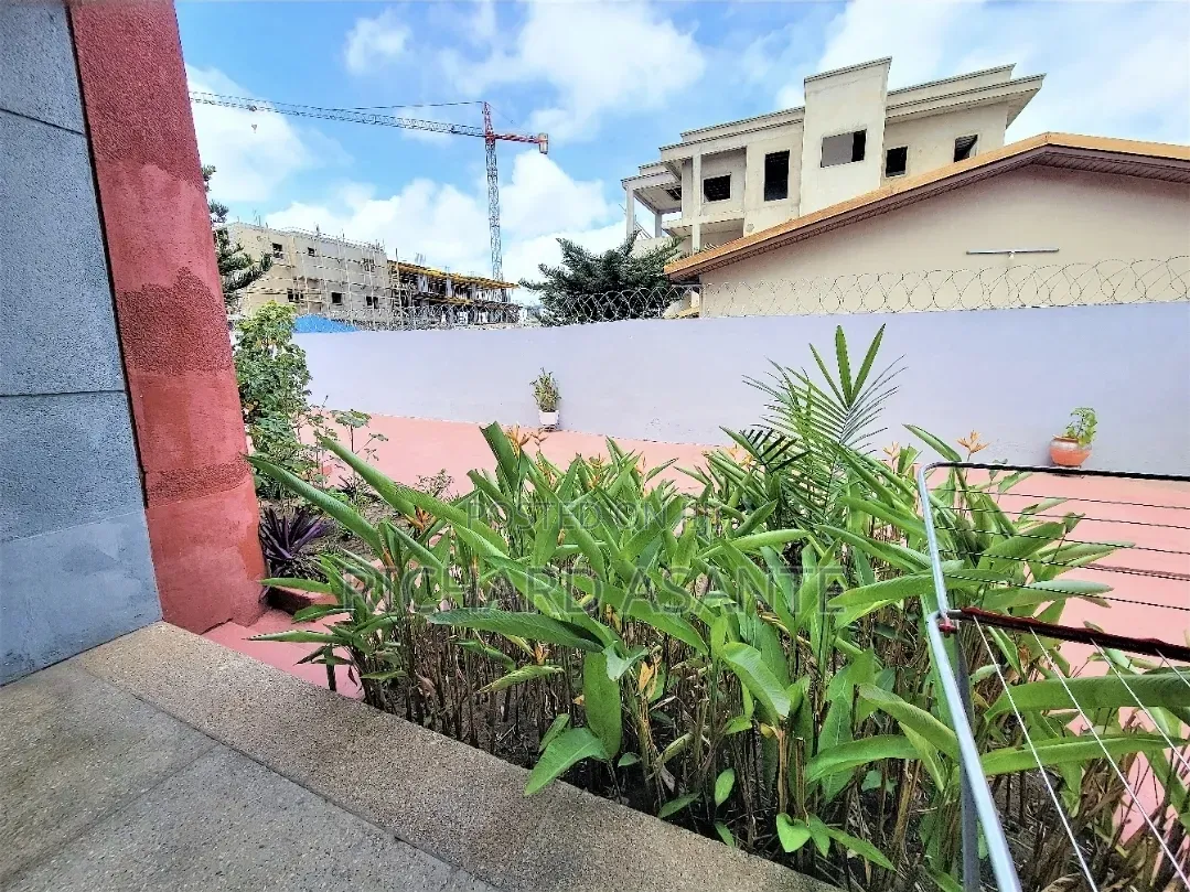 Furnished 2bdrm Apartment in Boundary Road Area for rent in Boundary Road Area