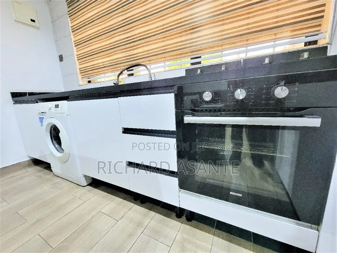 Furnished 1bdrm Apartment in Boundary Road Area for rent in Boundary Road Area