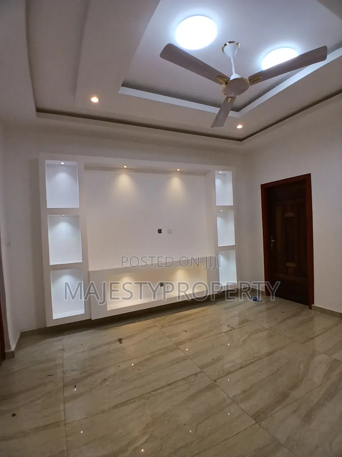 1bdrm Apartment in Batsona, Baatsona Total for rent in Baatsona Total