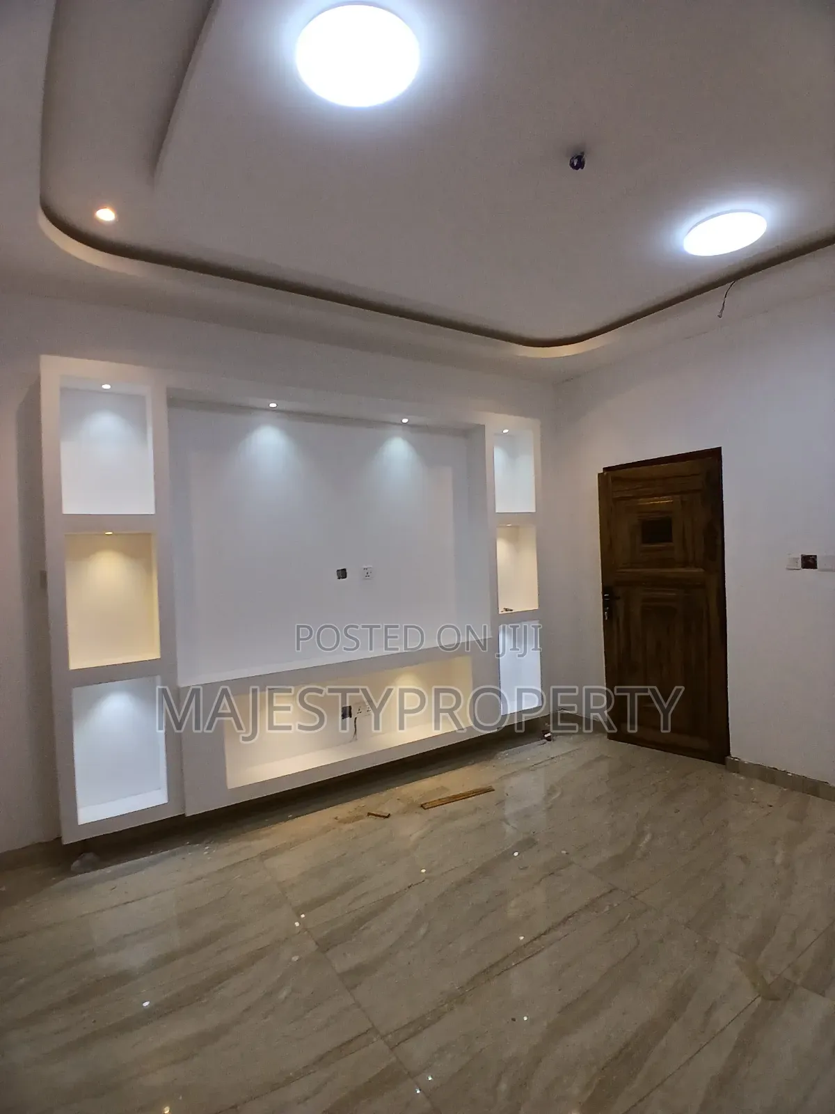 1bdrm Apartment in Batsona, Baatsona Total for rent in Baatsona Total