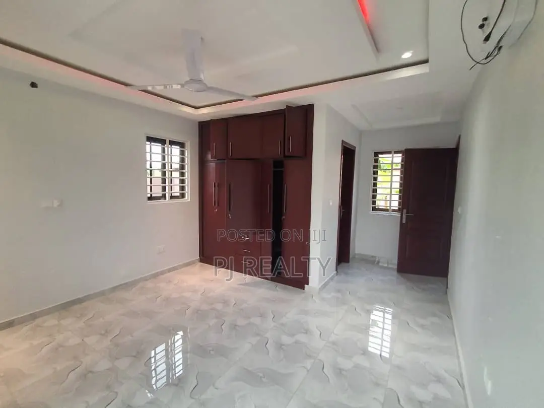 3bdrm House in Adenta for rent in Adenta