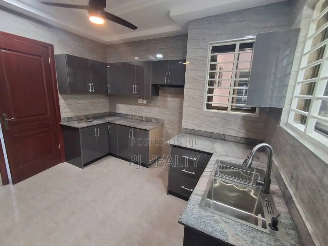 3bdrm House in Adenta for rent in Adenta