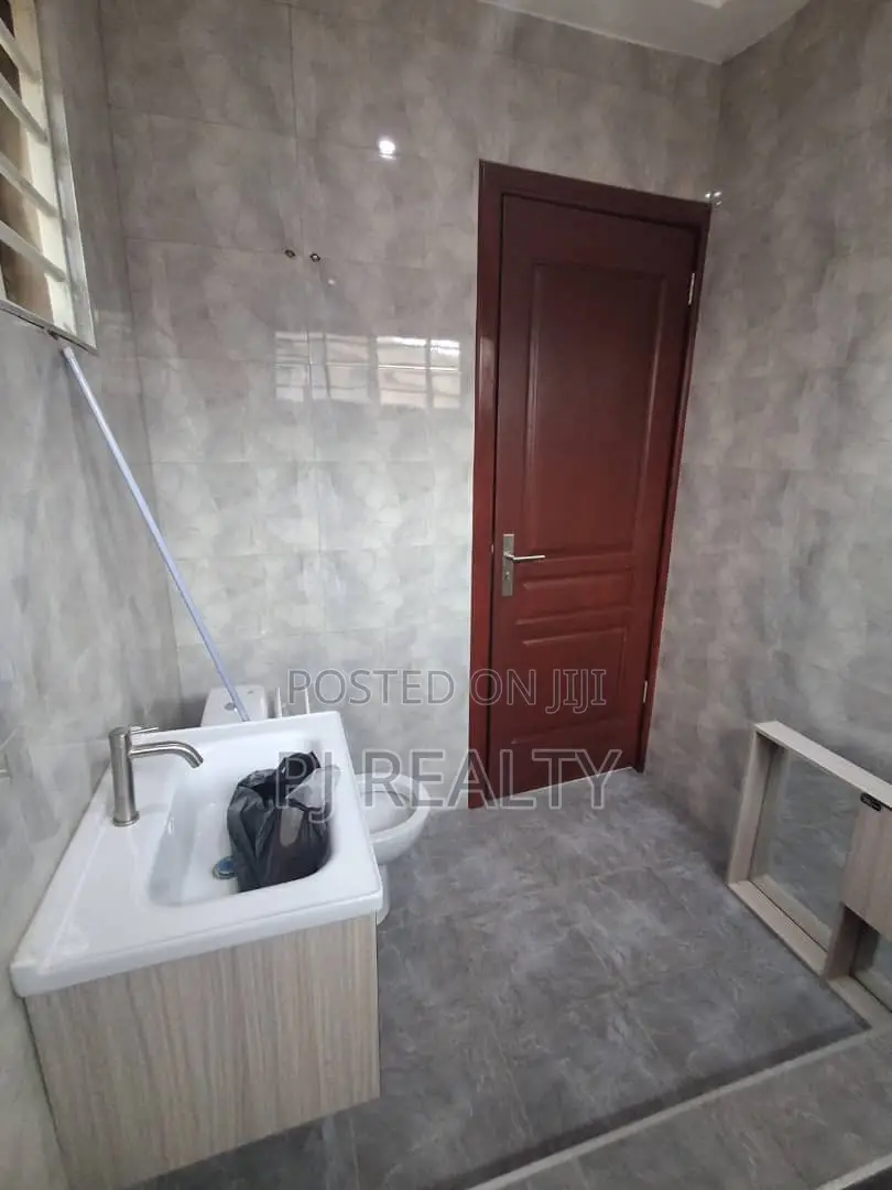 3bdrm House in Adenta for rent in Adenta