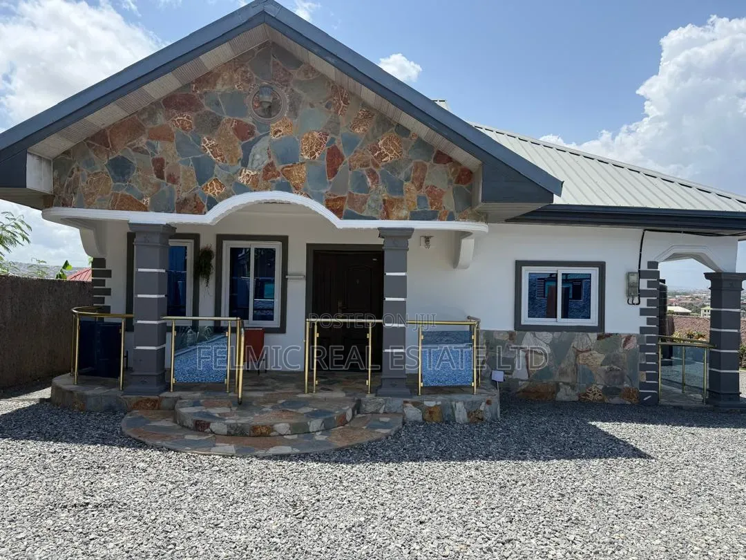 2bdrm House in Felmic Real Estate, McCarthy Hill for sale in McCarthy Hill
