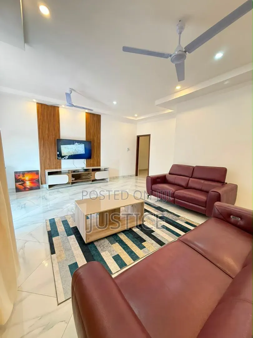 Furnished 3bdrm House in Ashaley Botwe, School Junction for rent in School Junction