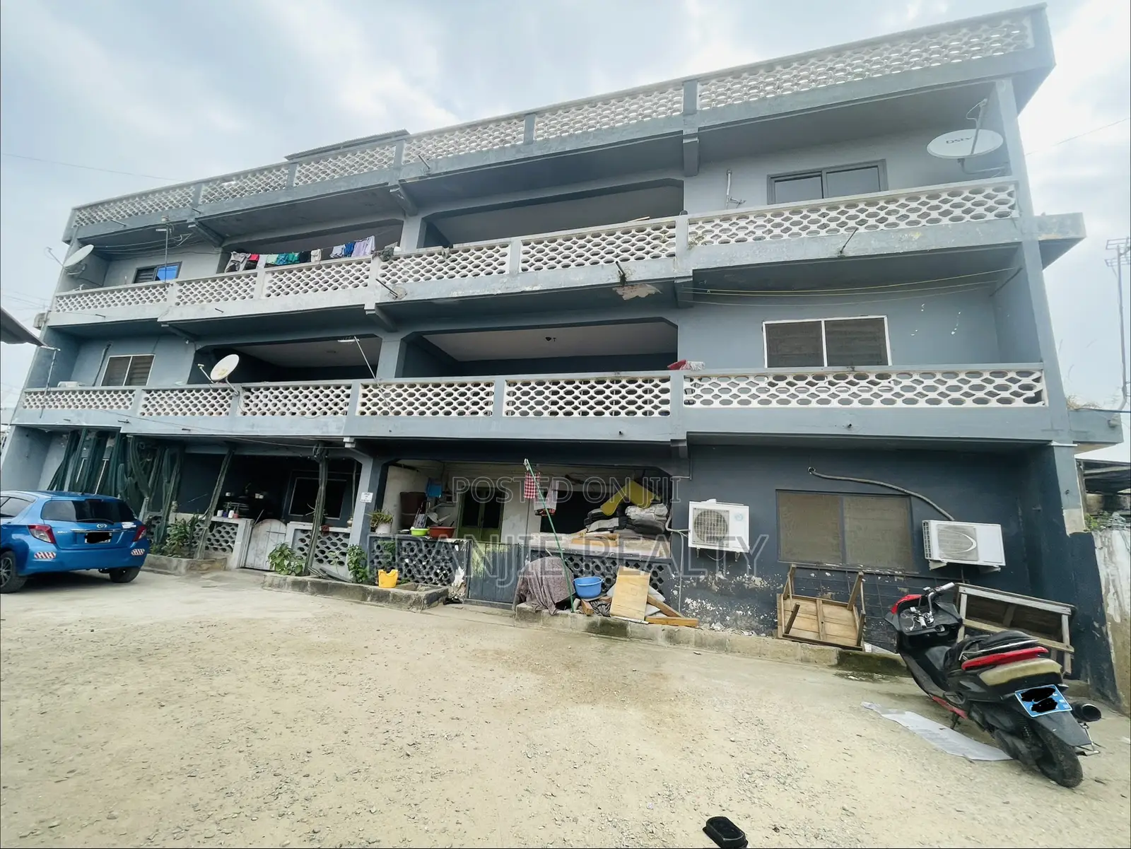 2bdrm Apartment in Franjie Realty, Lapaz for rent in Lapaz