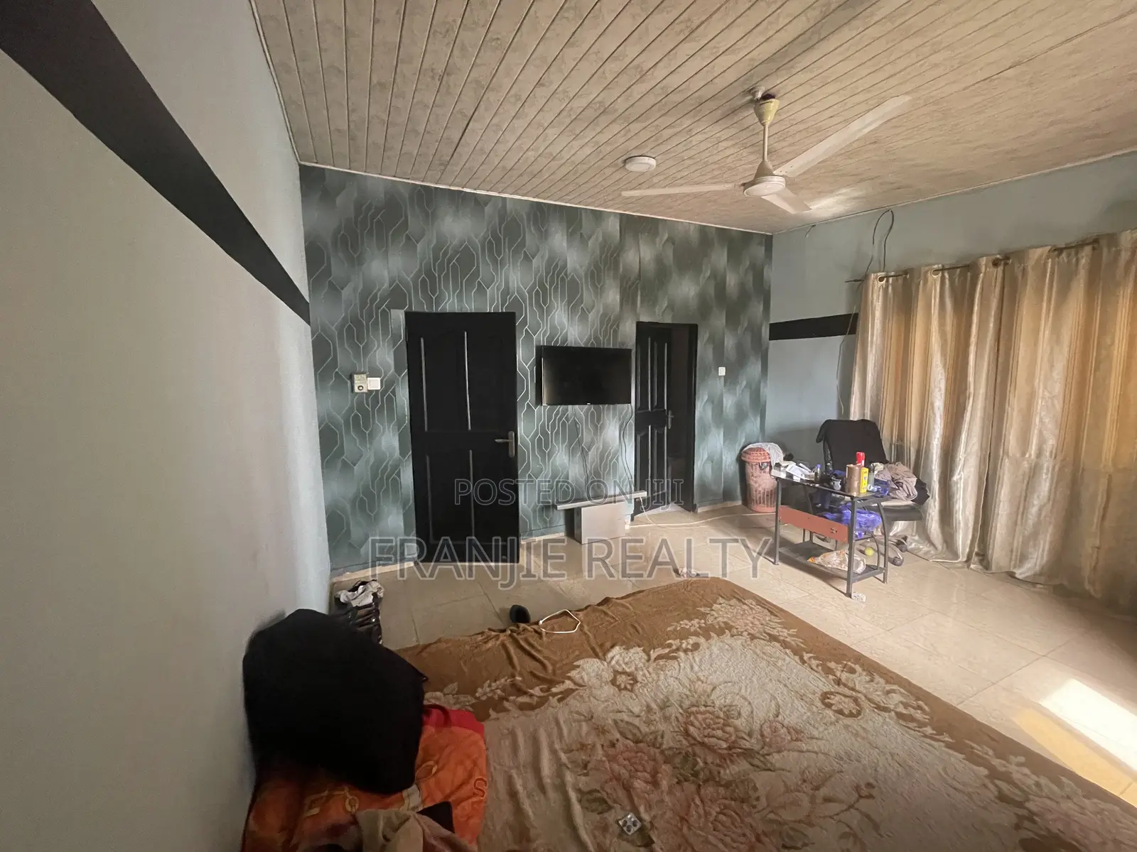 2bdrm Apartment in Franjie Realty, Lapaz for rent in Lapaz